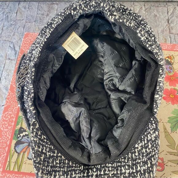 News Boy Cap Black White Tweed Hat with Rhinestone Applique Fully Lined - Picture 7 of 8